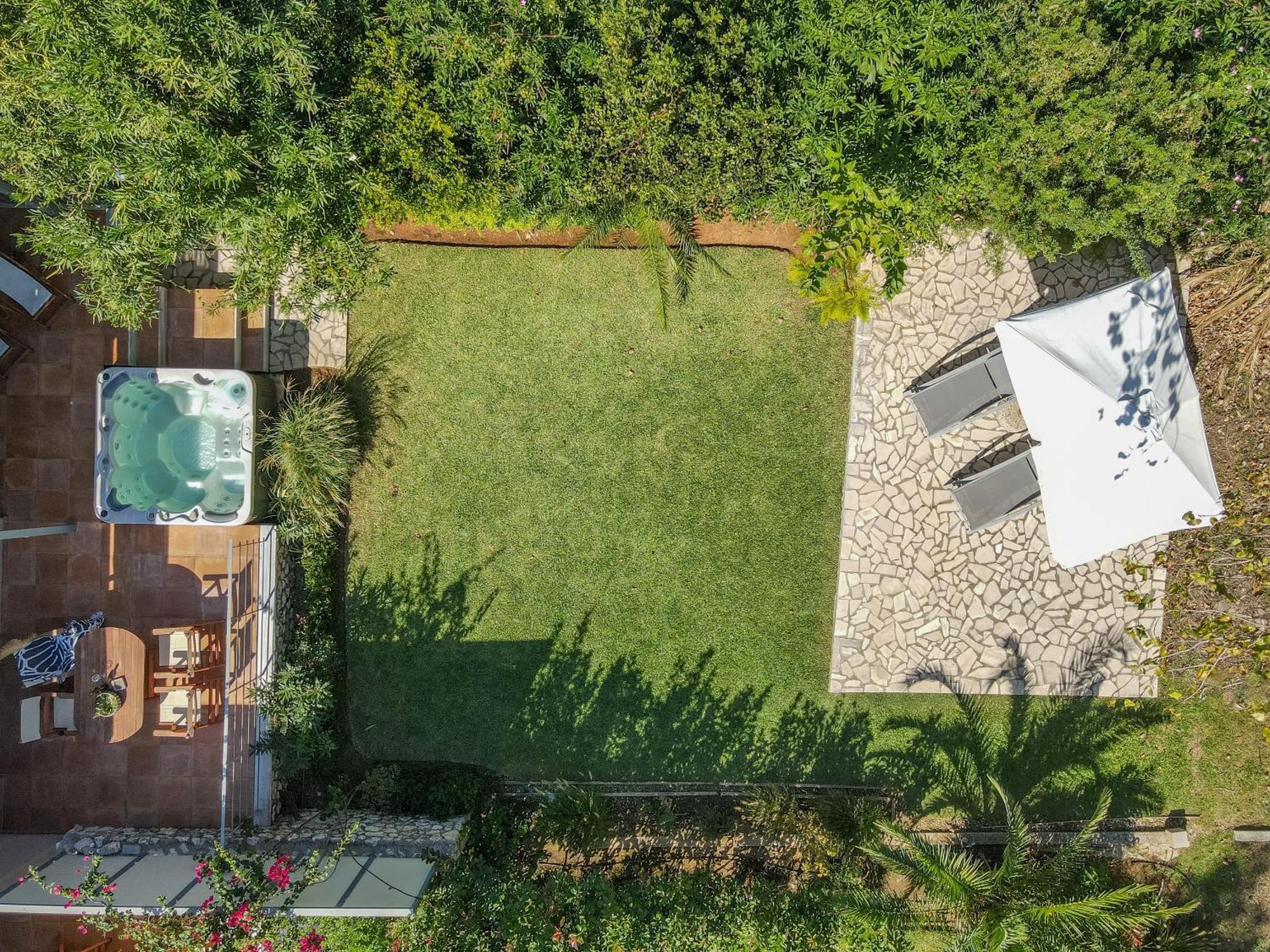 Klaritz Luxury Suites Ласи Екстериор снимка