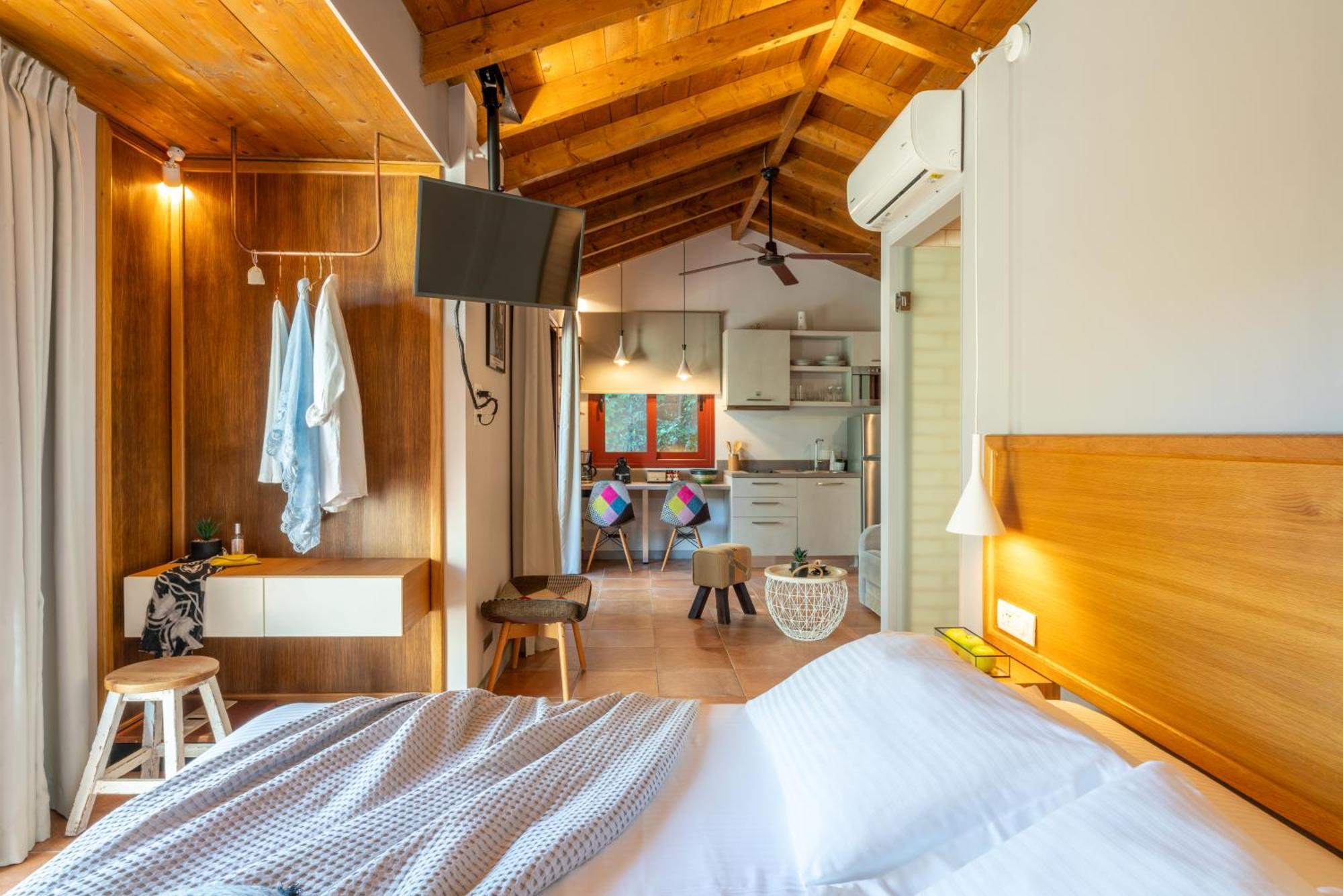 Klaritz Luxury Suites Ласи Екстериор снимка